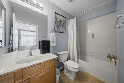 5244 W Hanson Avenue, Chicago, IL 60639 - Photo 8