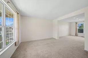 223 Ashcroft Ln, Oswego, IL 60543 - Photo 12