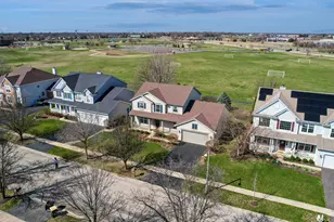 223 Ashcroft Ln, Oswego, IL 60543 - Photo 32