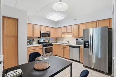 5055 Madison Street #402, Skokie, IL 60077 - Photo 8