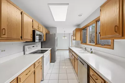 1125 Foxtail Court, Darien, IL 60561 - Photo 6