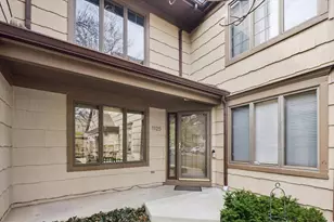 1125 Foxtail Ct, Darien, IL 60561 - Photo 2