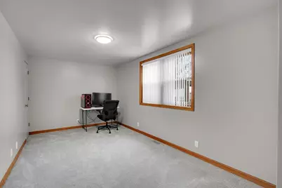 6393 Chicago Road, Yorkville, IL 60560 - Photo 14