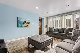 3230 W Pershing Rd, Chicago, IL 60632 - Photo 2