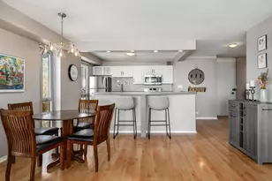 1960 N Lincoln Park W, Chicago, IL 60614 - Photo 8