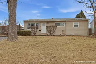 610 Larkdale Row, Wauconda, IL 60084 - Photo 1