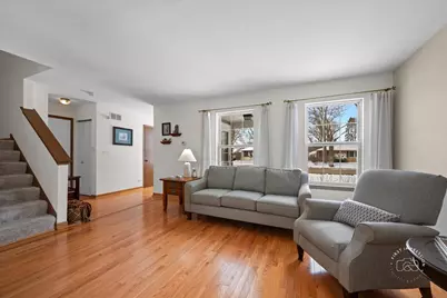 645 E State Street, South Elgin, IL 60177 - Photo 4