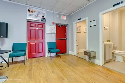 2711 E 93rd Street, Chicago, IL 60617 - Photo 6