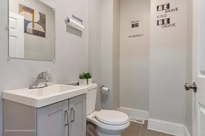 2711 E 93rd Street, Chicago, IL 60617 - Photo 8