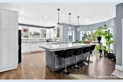 701 Caitlin Court, Grayslake, IL 60030 - Photo 14