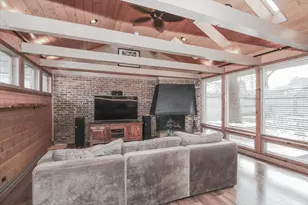 111 W Washington Blvd, Lombard, IL 60148 - Photo 2