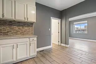 14902 Paulina St, Harvey, IL 60426 - Photo 4