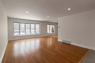 8735 Hamlin Ave, Skokie, IL 60076 - Photo 6