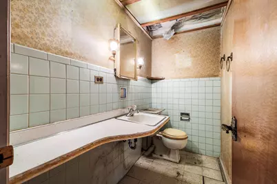 8909 Robin Drive, Des Plaines, IL 60016 - Photo 18