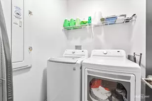 1320 Hawk Hollow Dr, Yorkville, IL 60560 - Photo 16