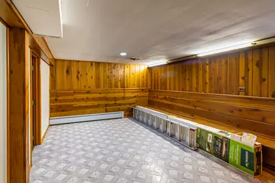 5428 W Sunnyside Avenue, Chicago, IL 60630 - Photo 16