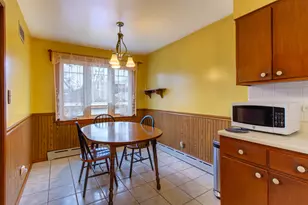 5428 W Sunnyside Ave, Chicago, IL 60630 - Photo 8