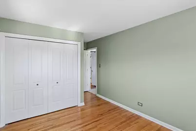 465 W Newport Road, Hoffman Estates, IL 60169 - Photo 12