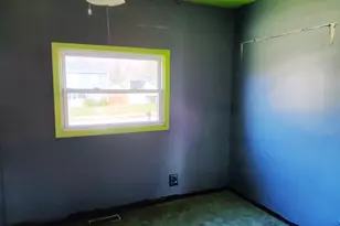 547 Redwood Rd, Bolingbrook, IL 60440 - Photo 16