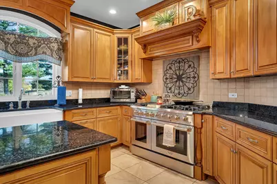 24721 W Park River Lane, Shorewood, IL 60404 - Photo 10