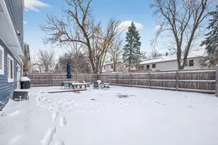 37 Monterey Dr, Vernon Hills, IL 60061 - Photo 20