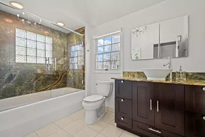 340 Flora Place, Highland Park, IL 60035 - Photo 12