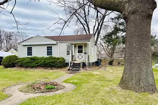 1001 Marcy St, Ottawa, IL 61350 - Photo 2