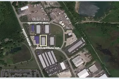 1520 Industrial Drive #D, Lake in the Hills, IL 60156 - Photo 2