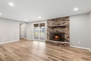 2S121 Ivy Ln, Lombard, IL 60148 - Photo 16