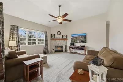 822 Hamlet Street, Batavia, IL 60510 - Photo 4