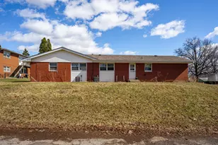 5870 Garrett Ln, Rockford, IL 61107 - Photo 46