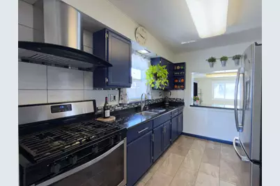 2035 Fargo Avenue, Des Plaines, IL 60018 - Photo 14