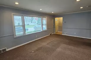 3617 Monroe St, Lansing, IL 60438 - Photo 4