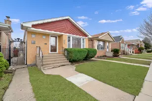 3605 W 57th St, Chicago, IL 60629 - Photo 2
