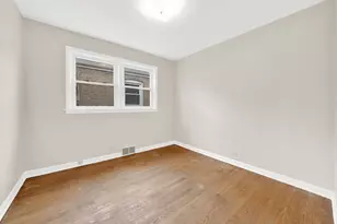 3605 W 57th St, Chicago, IL 60629 - Photo 8