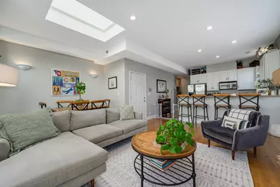 1942 N Francisco Avenue #3N, Chicago, IL 60647 - Photo 2