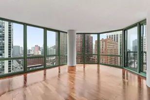 111 W Maple St, Chicago, IL 60610 - Photo 16