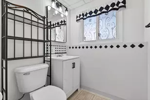 3915 Maple Ave, McHenry, IL 60050 - Photo 20