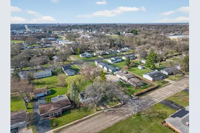 3915 Maple Avenue, McHenry, IL 60050 - Photo 30