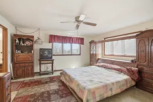 11261 W Kennedy Rd, Peotone, IL 60468 - Photo 26