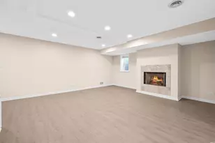 327 N Loomis St, Naperville, IL 60540 - Photo 18