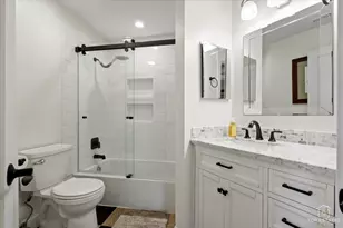 132 White Oak Ct, Schaumburg, IL 60195 - Photo 26