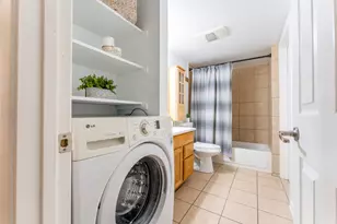 802 E Old Willow Rd, Prospect Heights, IL 60070 - Photo 10