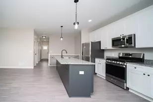 406 Anjali Court, Sycamore, IL 60178 - Photo 4