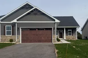 406 Anjali Court, Sycamore, IL 60178 - Photo 2