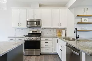 4462 Monroe Ct, Naperville, IL 60564 - Photo 6