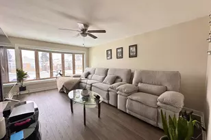 7733 S Sawyer Ave, Chicago, IL 60652 - Photo 4