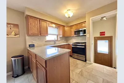 7733 S Sawyer Avenue, Chicago, IL 60652 - Photo 10
