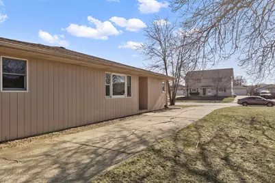 2466 Red Oak Trail, Crest Hill, IL 60435 - Photo 14