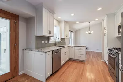 64 E Harbor Drive, Lake Zurich, IL 60047 - Photo 8